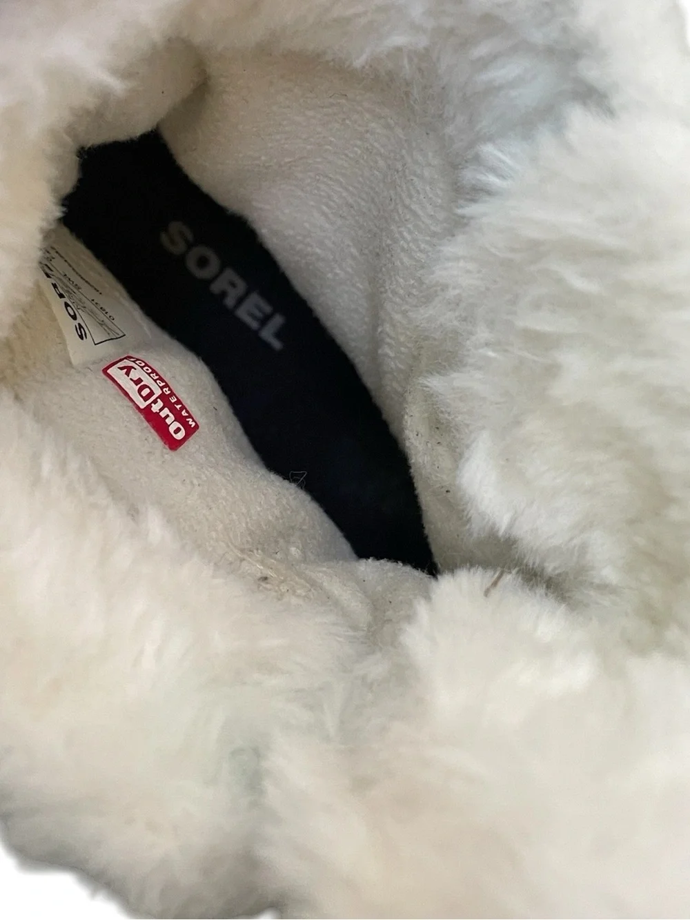 Sorel Women’s Tivoli IV Black Waterproof Winter Boot with White Faux Fur Trim 7